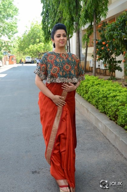 Charmme-Kaur-at-Jyothi-Lakshmi-Book-Launch